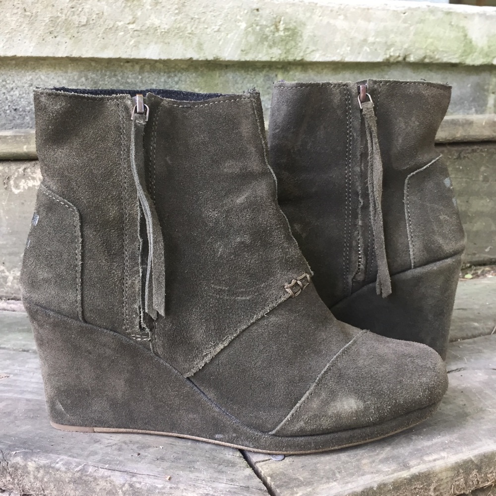 Toms Desert Wedge High Olive Suede